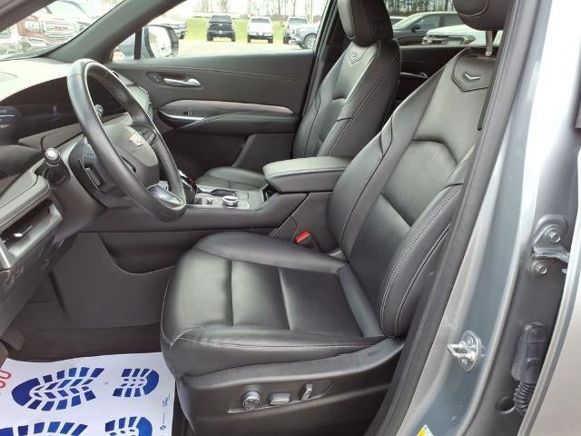 2025 Cadillac XT4 FWD 4dr Premium Luxury
