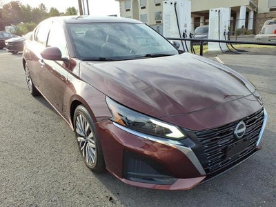 2025 Nissan Altima SV FWD