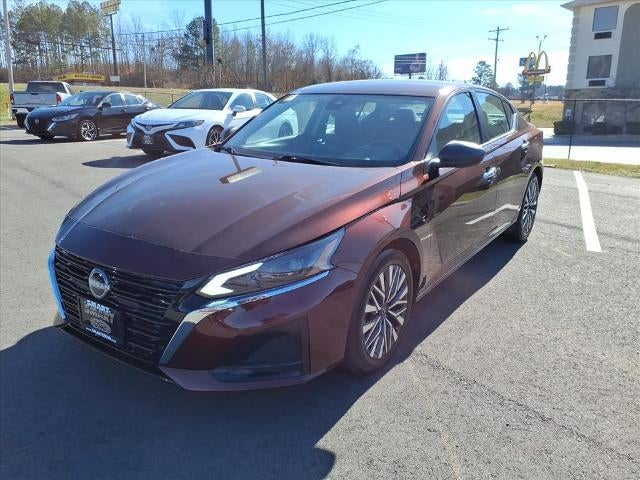 2024 Nissan Altima 2.5 SV Sedan