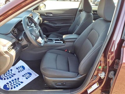 2024 Nissan Altima 2.5 SV Sedan