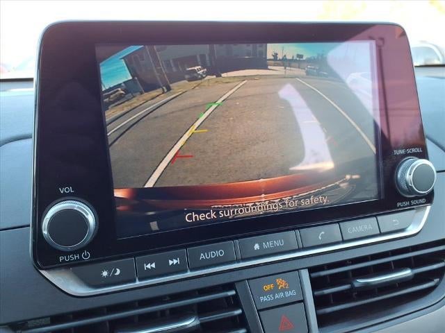 2024 Nissan Altima 2.5 SV Sedan