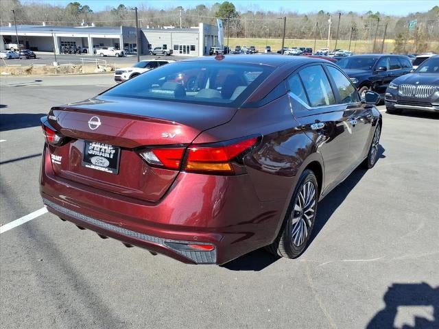 2024 Nissan Altima 2.5 SV Sedan