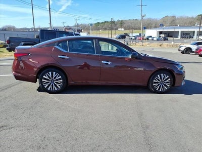 2024 Nissan Altima 2.5 SV Sedan