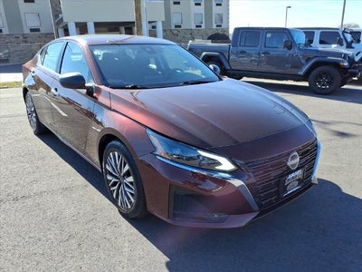 2024 Nissan Altima 2.5 SV Sedan