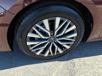 2024 Nissan Altima 2.5 SV Sedan