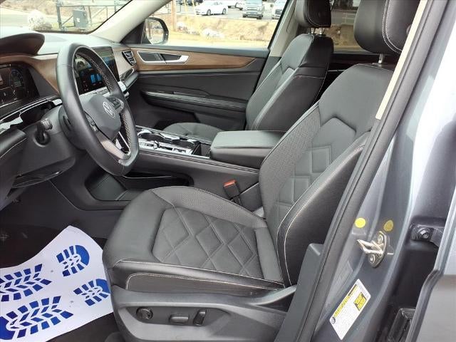 2024 Volkswagen Atlas 2.0T SE w/Technology 4MOTION