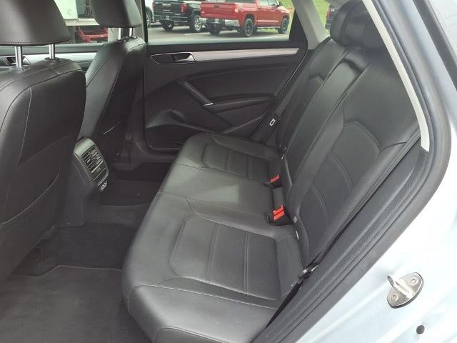 2019 Volkswagen Passat 2.0T Wolfsburg Edition Auto