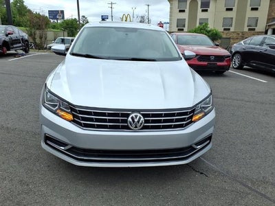 2019 Volkswagen Passat 2.0T Wolfsburg Edition Auto