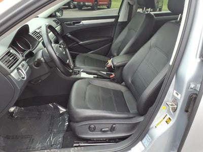 2019 Volkswagen Passat 2.0T Wolfsburg Edition Auto