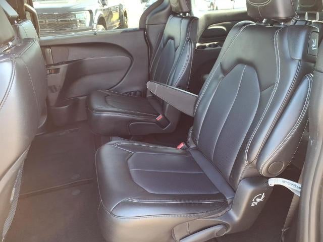2025 Chrysler Pacifica Select FWD