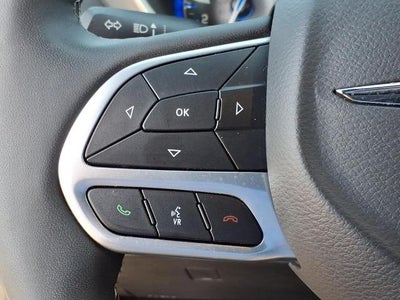 2025 Chrysler Pacifica Select FWD