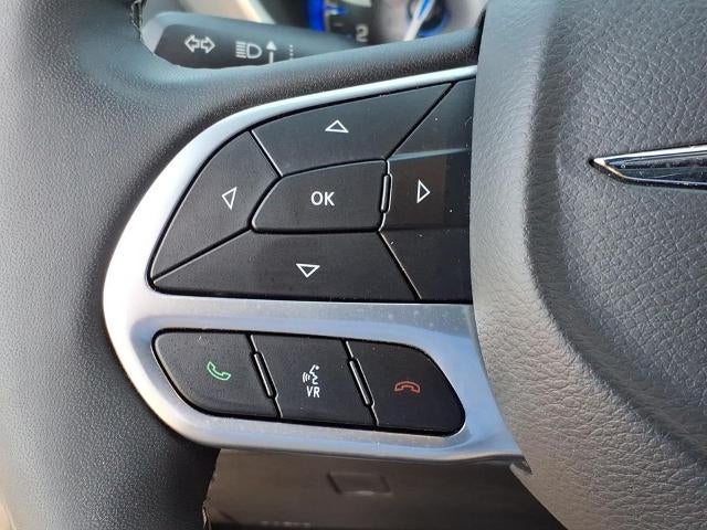 2025 Chrysler Pacifica Select FWD