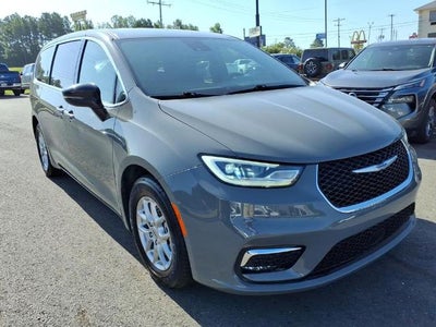 2025 Chrysler Pacifica Select FWD