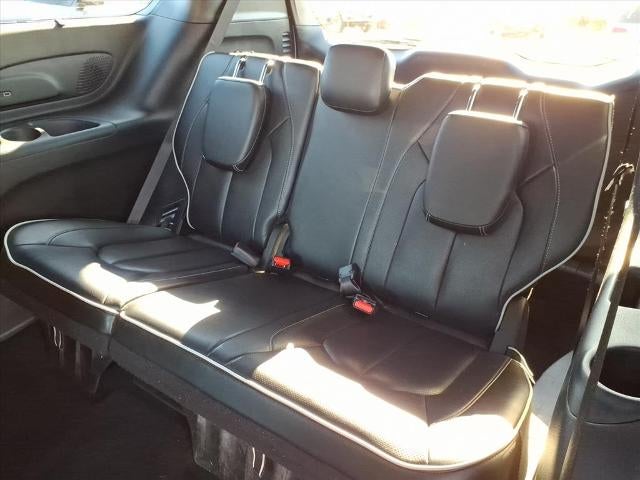 2025 Chrysler Pacifica Limited FWD