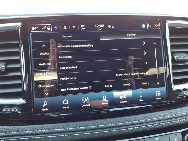 2025 Chrysler Pacifica Limited FWD