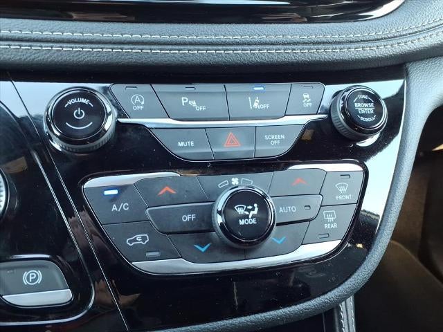 2025 Chrysler Pacifica Limited FWD