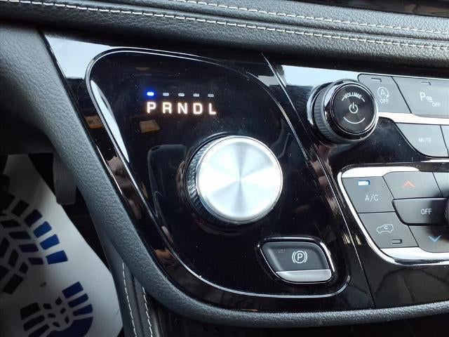 2025 Chrysler Pacifica Limited FWD