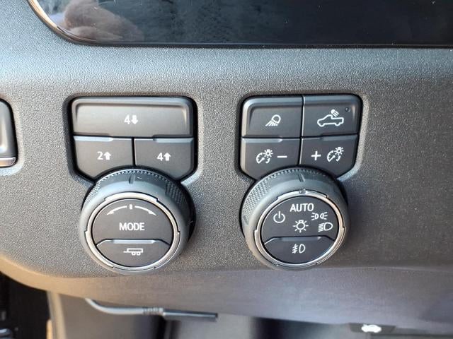 2025 Chevrolet Silverado 2500 HD Crew Cab Standard Box 4-Wheel Drive LT
