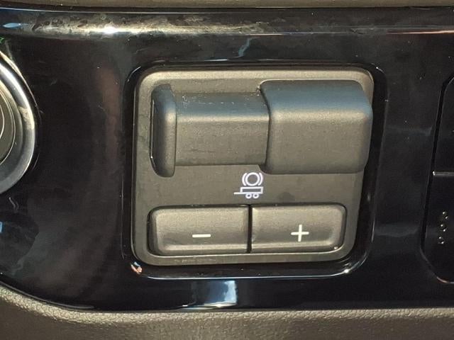 2025 Chevrolet Silverado 2500 HD Crew Cab Standard Box 4-Wheel Drive LT