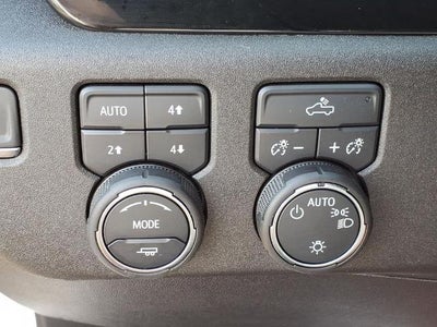 2025 Chevrolet Silverado 1500 Crew Cab Short Box 4-Wheel Drive LT 1LT