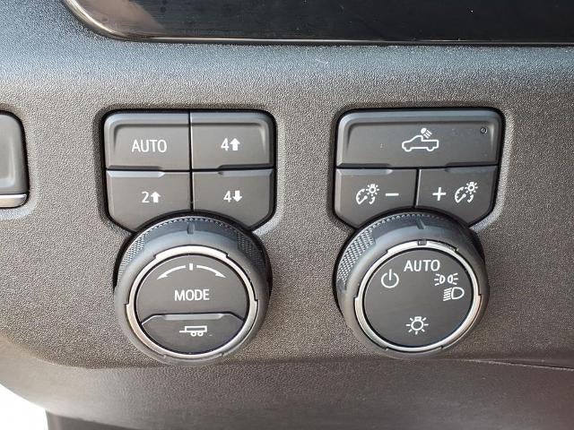 2025 Chevrolet Silverado 1500 Crew Cab Short Box 4-Wheel Drive LT 1LT