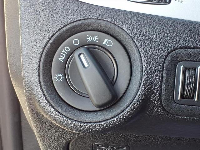 2020 Dodge Journey SE Value FWD