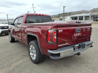 2017 GMC Sierra 1500 Crew Cab Standard Box 4-Wheel Drive SLT