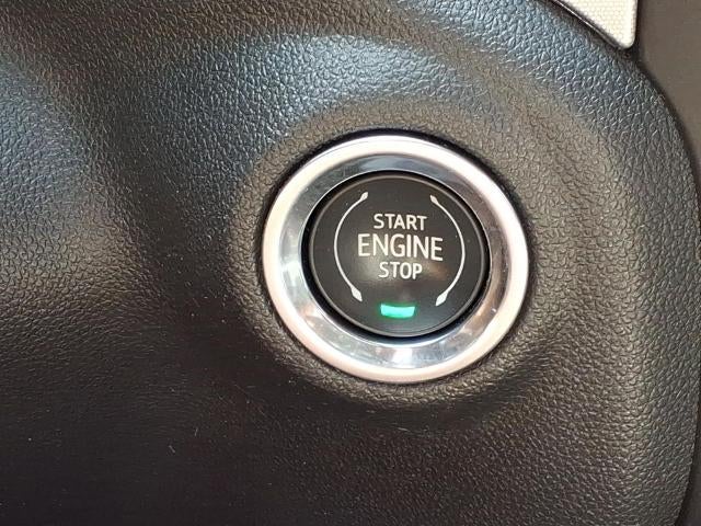 2019 GMC Sierra 1500 Crew Cab Short Box 4-Wheel Drive SLT