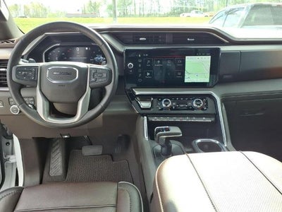2023 GMC Sierra 1500 Crew Cab Short Box 4-Wheel Drive Denali