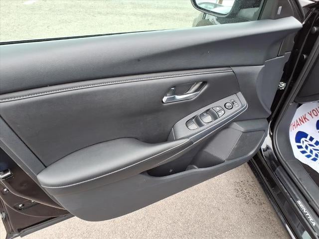 2024 Nissan Sentra SV CVT