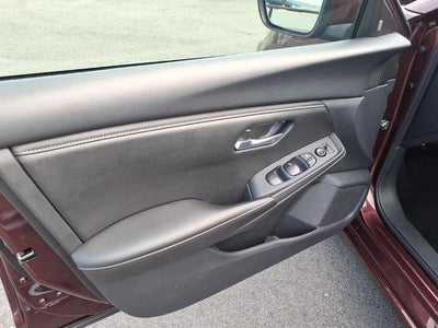 2025 Nissan Sentra SV CVT