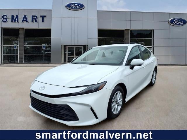 2025 Toyota Camry LE (SE)