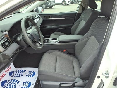 2025 Toyota Camry LE (SE)