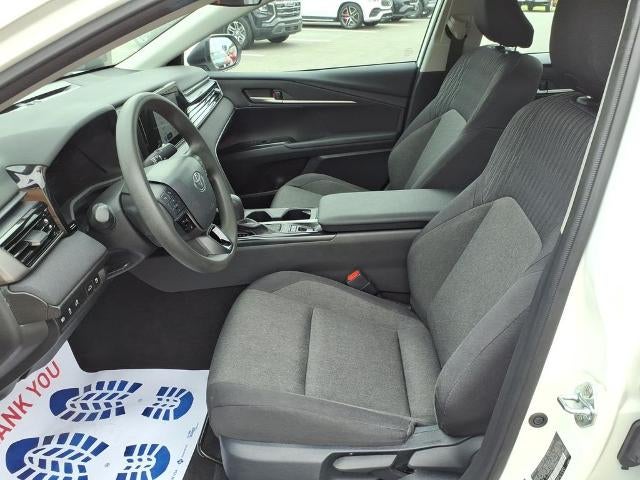 2025 Toyota Camry LE (SE)