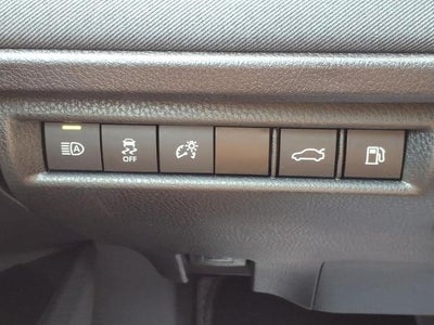 2025 Toyota Camry LE (SE)