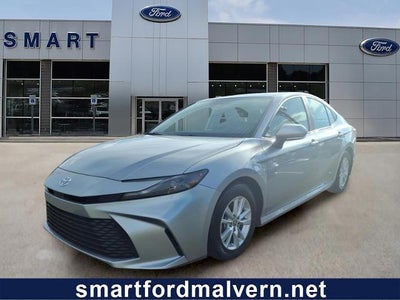 2025 Toyota Camry LE (SE)