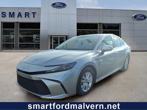 2025 Toyota Camry LE (SE)
