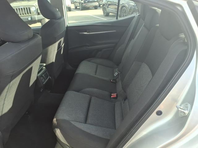 2025 Toyota Camry LE (SE)