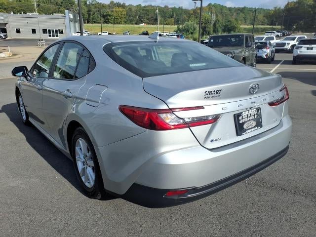 2025 Toyota Camry LE (SE)