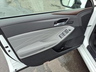 2020 Toyota Avalon Limited (Natl)