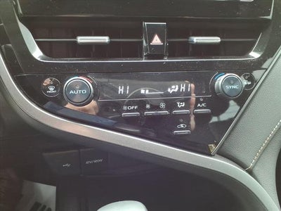 2023 Toyota Camry SE Auto (SE)