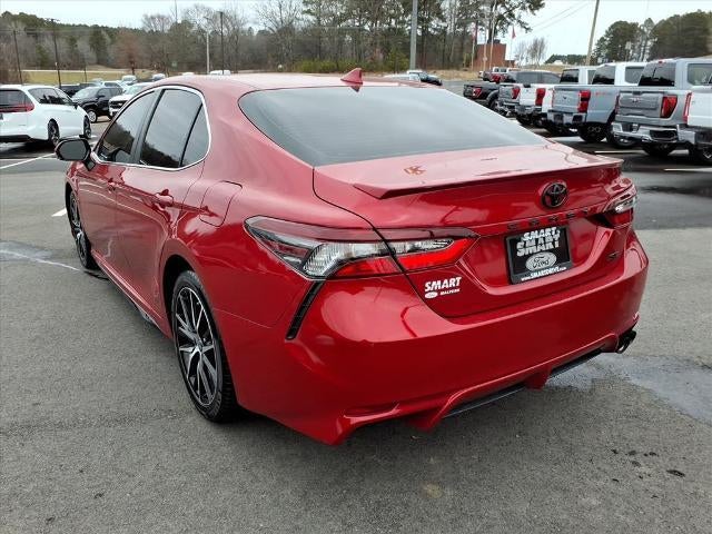 2023 Toyota Camry SE Auto (SE)