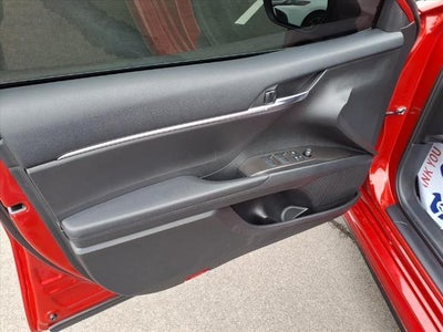 2023 Toyota Camry SE Auto (SE)