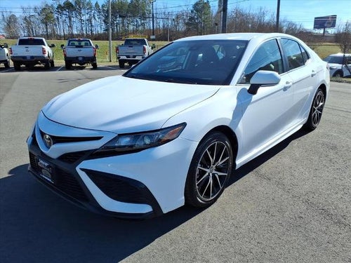 2024 Toyota Camry SE Auto (SE)