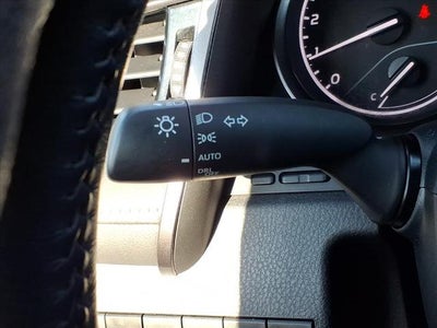 2024 Toyota Camry SE Auto (SE)