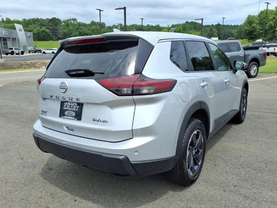 2024 Nissan Rogue AWD SV
