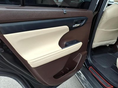 2022 Toyota Highlander XLE AWD (Natl)