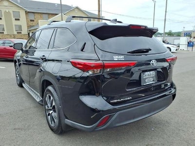2022 Toyota Highlander XLE AWD (Natl)