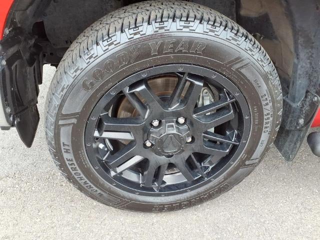 2021 Toyota Tundra 2WD 2WD SR5 CrewMax 5.5' Bed 5.7L (SE)