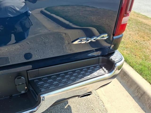 2024 RAM 1500 Laramie 4x4 Crew Cab 5'7" Box